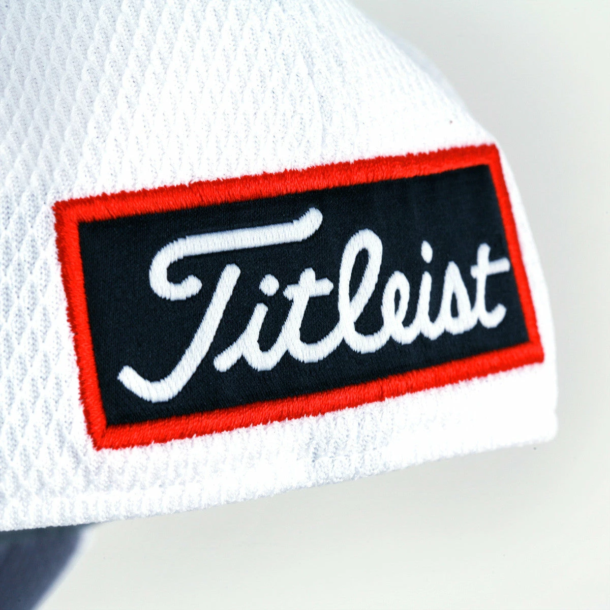 Hireko Titleist Golf Tour Elite Fitted Hat - White/Navy 4 Hireko Titleist Golf Tour Elite Fitted Hat - White/Navy - Image 2