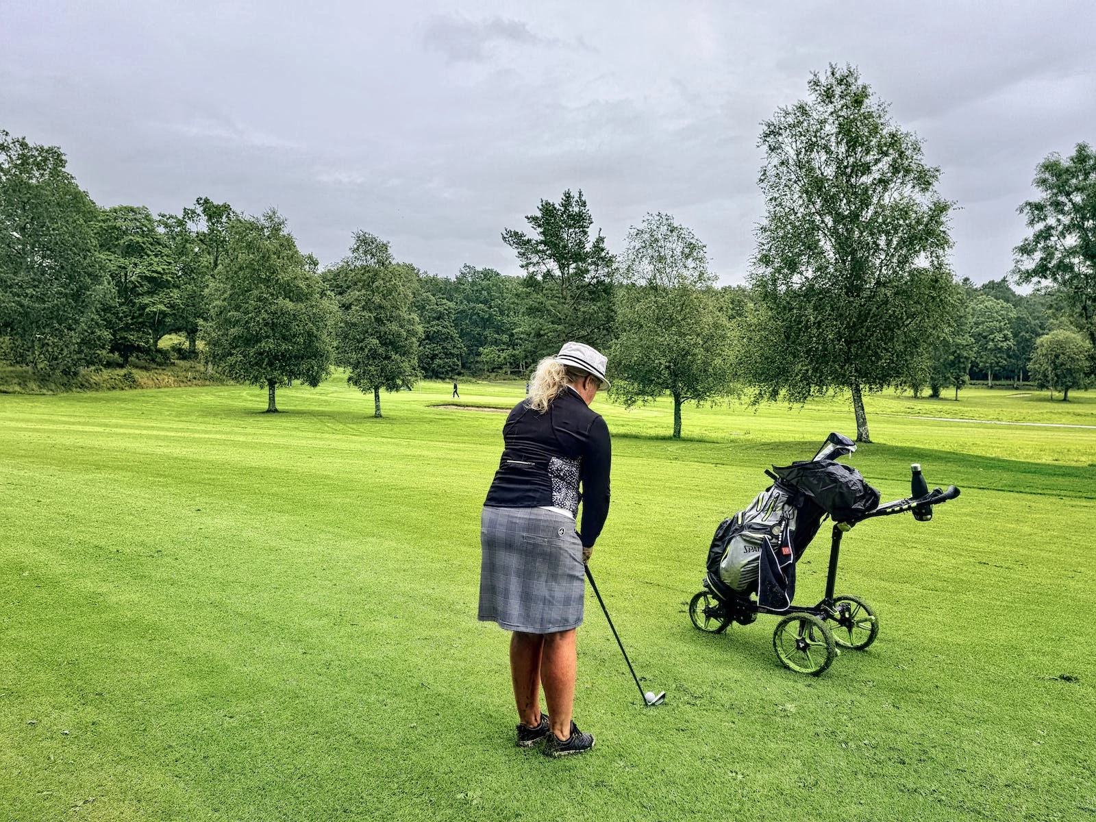 Hot Sale Left Hand All Shop -Hot Sale Left Hand All Shop pexels photo 5044296